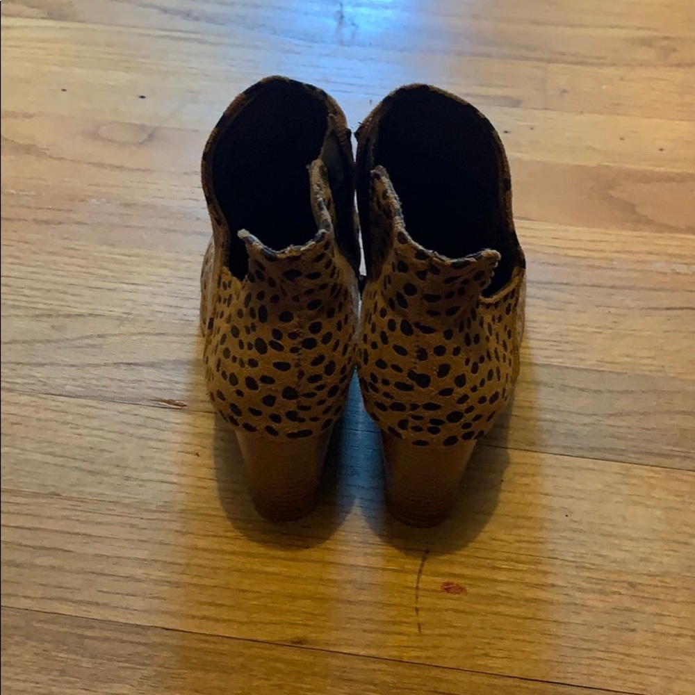 Boots - Picture 5 of 5